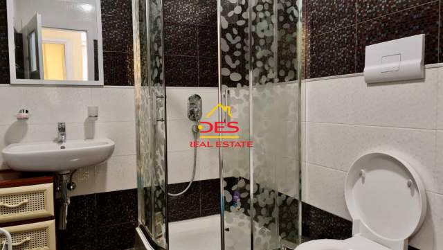 Vlore, shitet apartament 60 m² 95.000 Euro (Rruga Aleksander Moisiu)