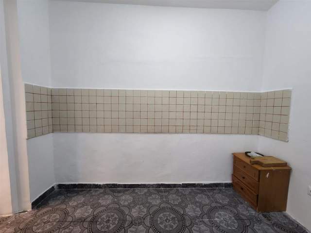 Tirane, shitet apartament 2+1 Kati 4, 77 m² 125.000 Euro (sheshi Uillson)