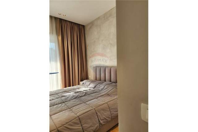Tirane, jepet me qera apartament 75 m² 750 Euro (kompleksi deliorgji)