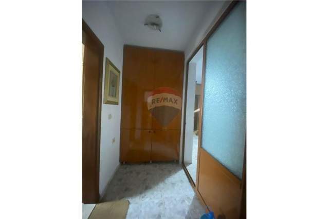 Tirane, shitet apartament 1+1 Kati 5, 68 m² 68.000 Euro (Ferit Xhajko)