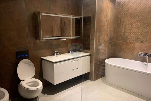 Tirane, shitet apartament 2+1+BLK 130 m² 480.000 Euro (stadiumi air albania)