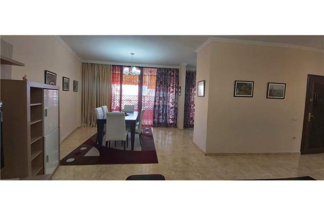 Tirane, jepet me qera apartament 100 m² 700 Euro