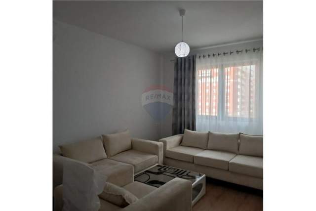 Tirane, jepet me qera apartament 2+1+A+BLK Kati 2, 71 m² 450 Euro (Pallati i EGLO)
