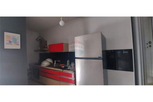 Tirane, jepet me qera apartament 2+1 Kati 8, 90 m² 550 Euro (Zogu i Zi)