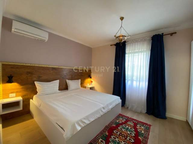 Tirane, jepet me qera apartament 1+1, 550 Euro (Spitali Amerikan 2)