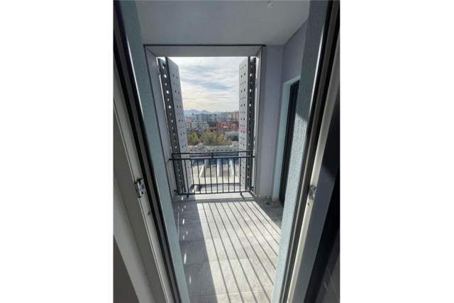 Tirane, jepet me qera apartament 1+1+A+BLK Kati 8, 72 m² 400 Euro (Emerald Center)