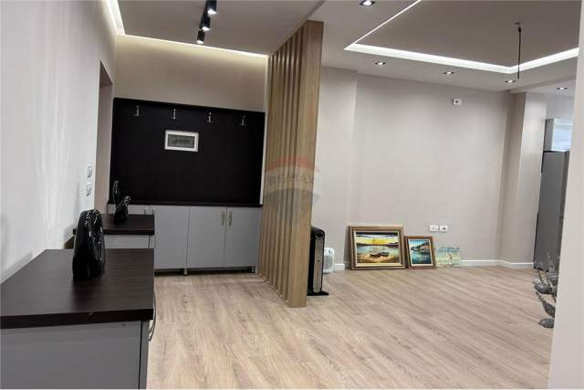 Tirane, jepet me qera apartament 2+1+A+BLK Kati 2, 80 m² 450 Euro (Fresk)