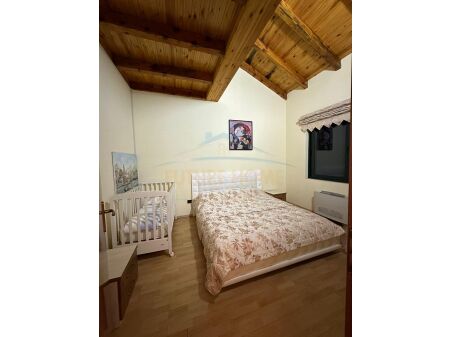 Vilë 2 katëshe në shitje në Pishat e Buta, Golem. AREA39094