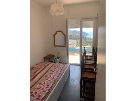 Shitet, Apartament 2+1+2, në Dhermi. AREA40302