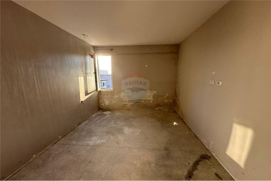 Tirane, shitet apartament 1+1 , 103 m² 109.000 € (Amerikan 3)