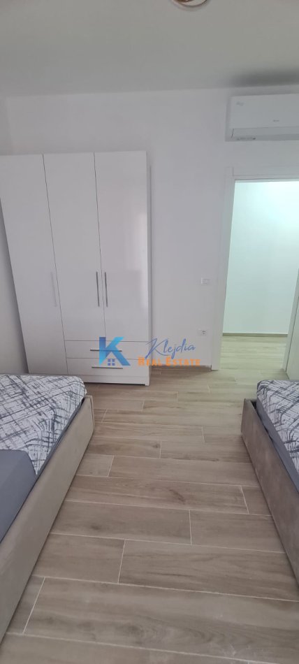 Tirane, jepet me qera apartament 2+1 Kati 4, 102 m² 700 € (Porcelan, te rezidenca Erli)