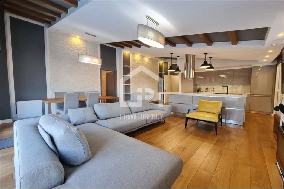 JEPET ME QIRA: PENTHOUSE + 3 poste parkimi/“Rezidenca Kodra e Diellit 1