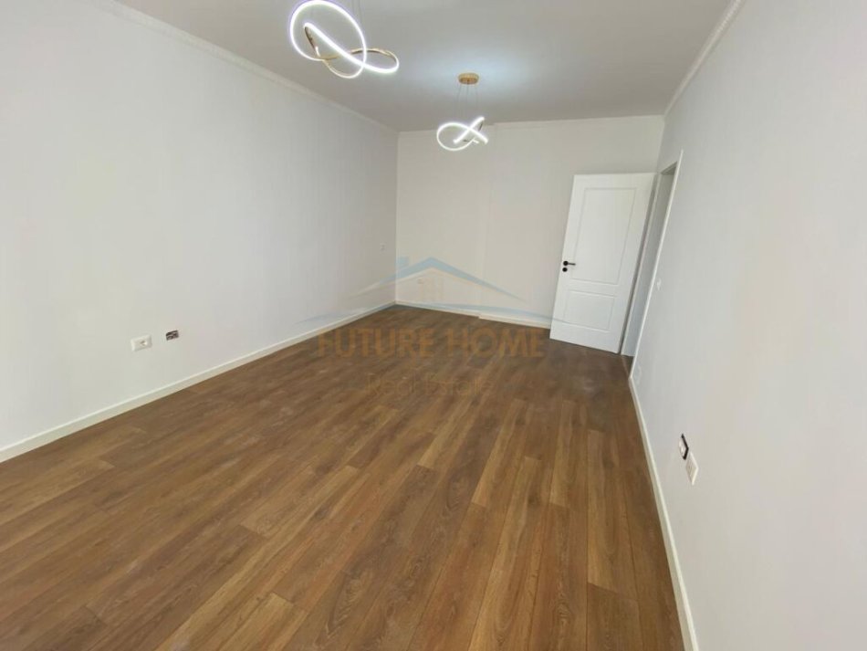 Tirane, shitet apartament 2+1+Ballkon Kati 4, 90 m² 185.000 € (Medrese AREA40930)