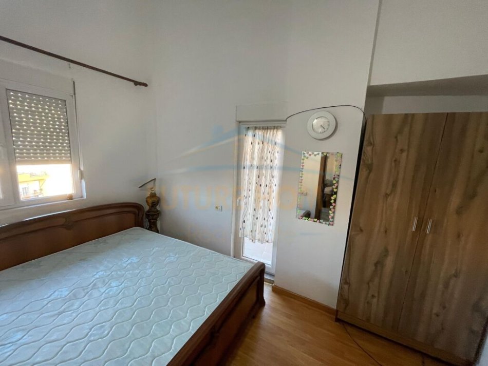 Korce, shitet apartament 1+1 Kati 8, 52 m² 37.000 € (Lagjia 18, Korçë)