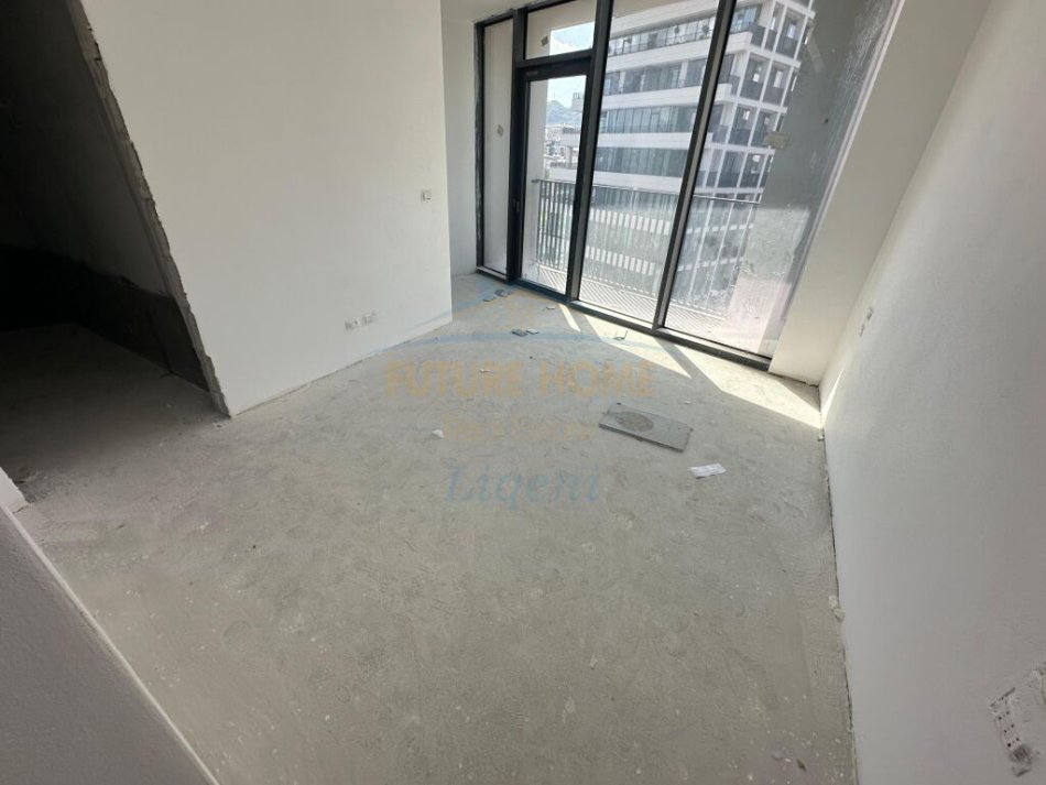 Tirane, jepet me qera 3+1+Ballkon Kati 7, 232 m² 2.500 € (Liqeni Artificial, Lake View Residence)