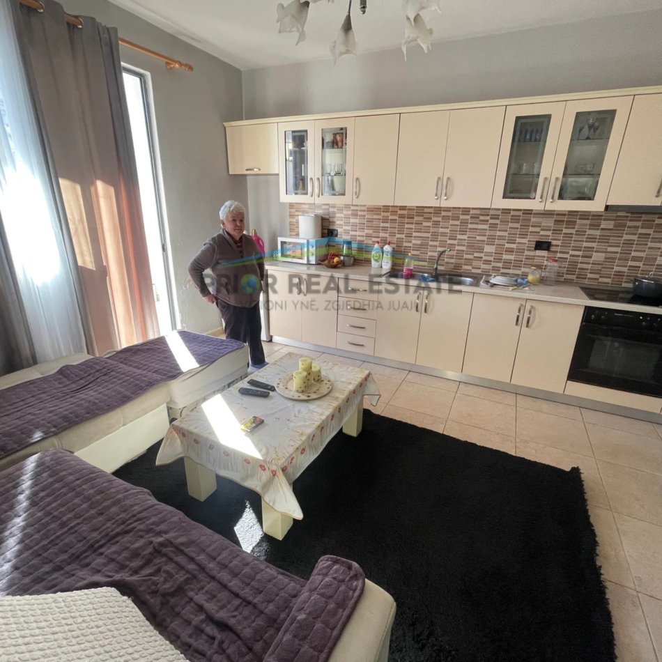 Tirane, shitet shtepi 2 Katshe , 430 m² 250.000 € (Misto Mame)