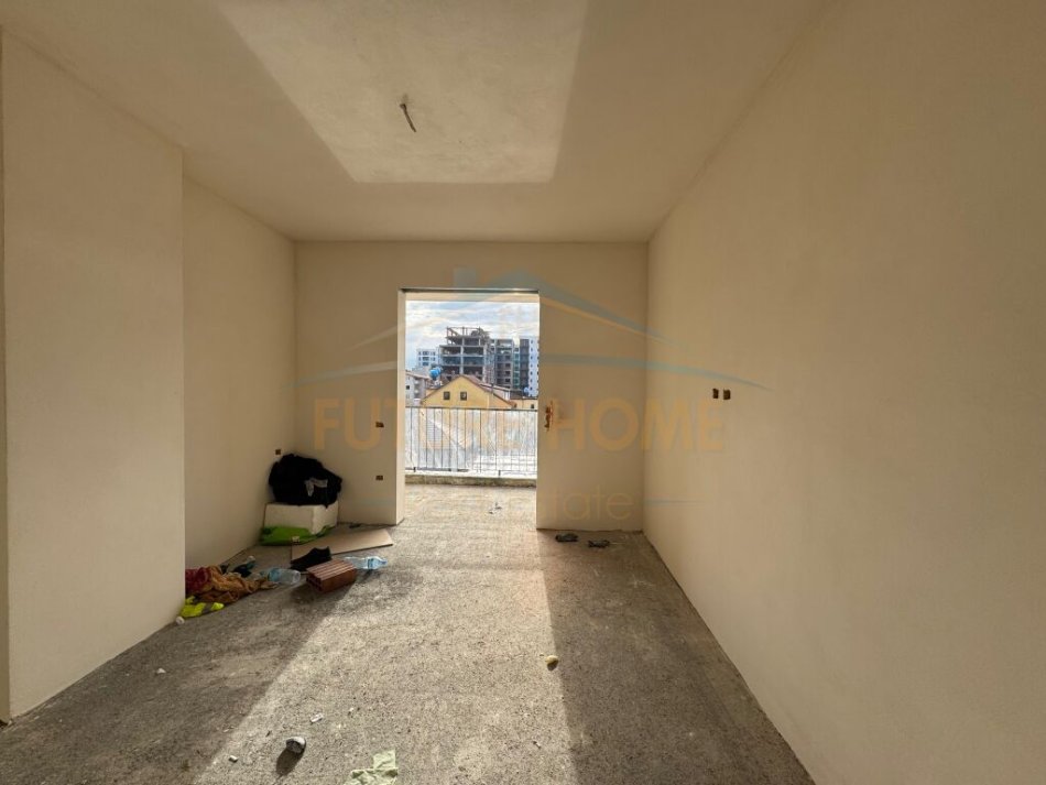 Tirane, shitet apartament 2+1 , 116 m² 100.550 € (KAMEZ)