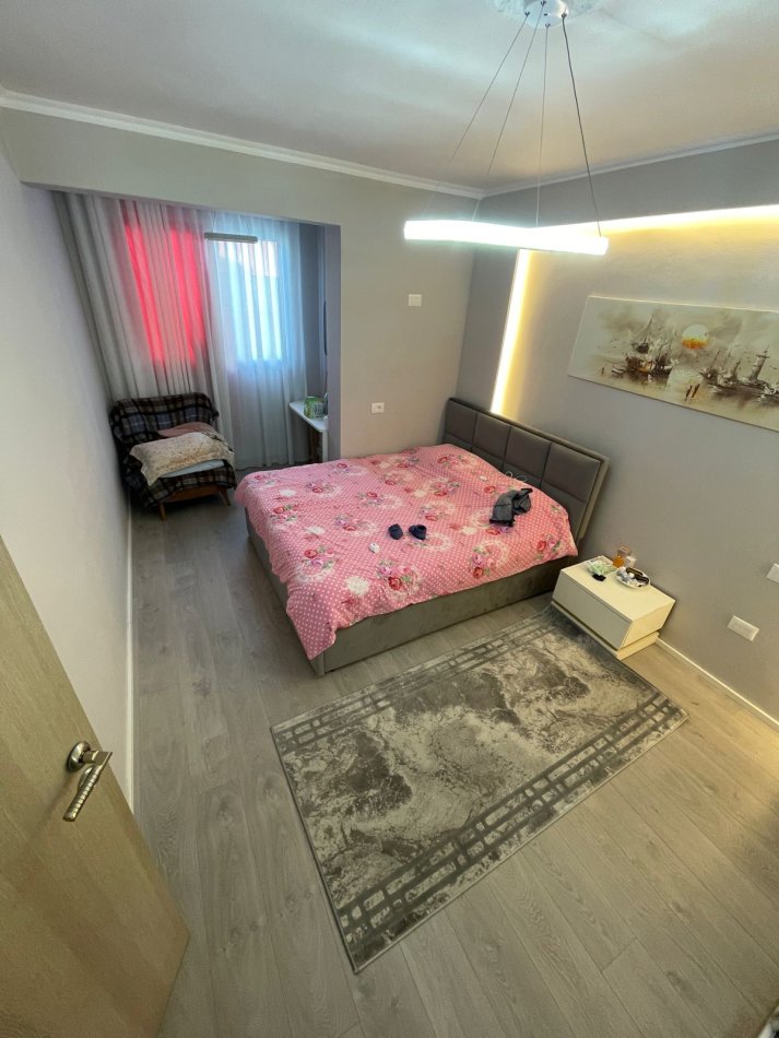 Tirane, shitet apartament 3+1 Kati 4, 110 m² 165.000 € (Astir)