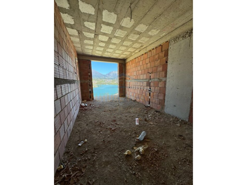 Tirane, shitet Vile , 450.000 € (RRUGA PANORAMA E LIQENIT)