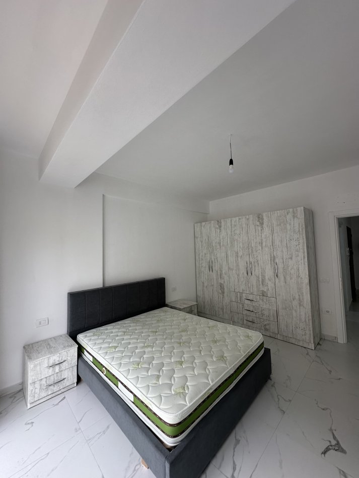 Tirane, jepet me qera apartament 2+1 Kati 3, 107 m² 500 € (Astir)