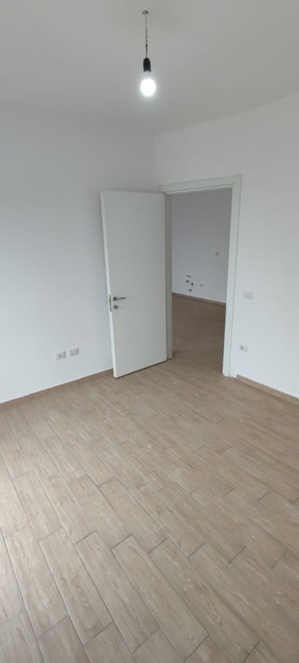 Shengjin, shitet apartament 1+1 Kati 4, 72 m² 113.000 € (Shengjin)