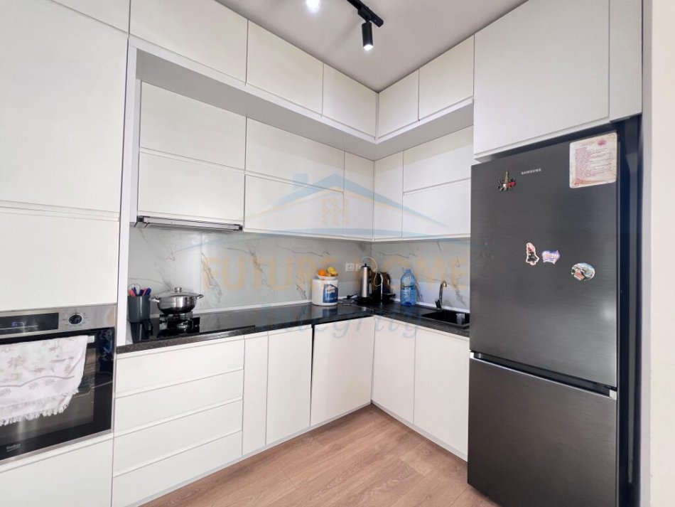Tirane, shitet apartament 2+1 , 149.000 € (SELITE)