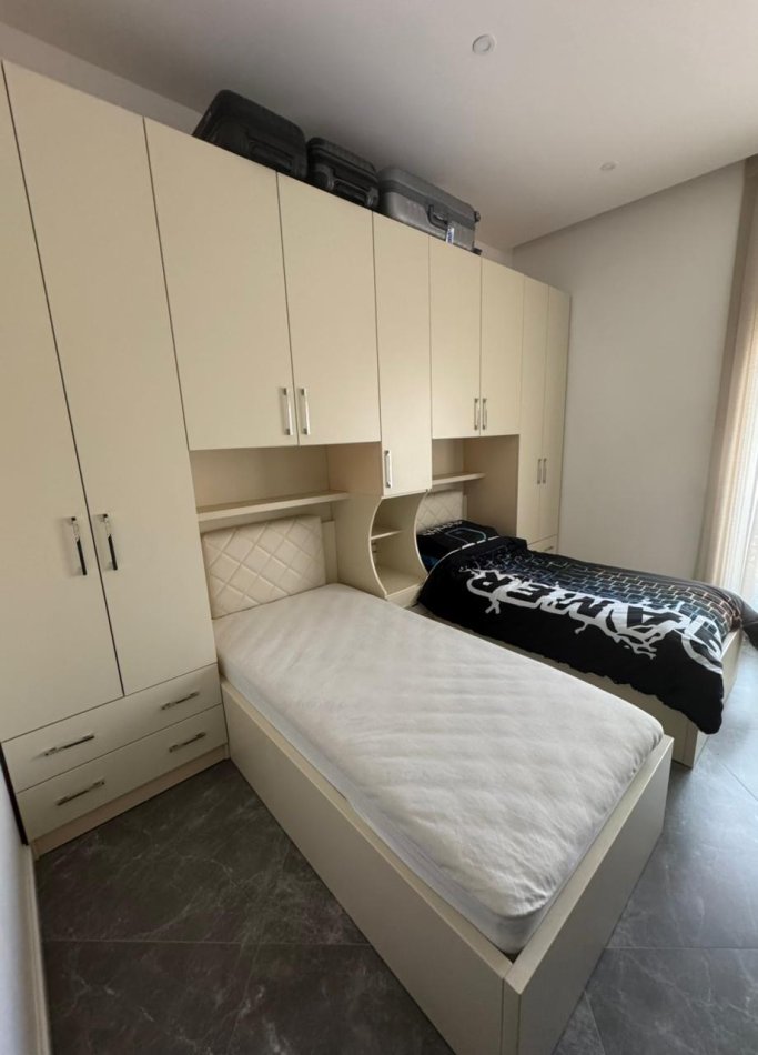 Tirane, jepet me qera apartament 2+1 Kati 5, 116 m² 1.300 € (Kompleksi Delijorgji)