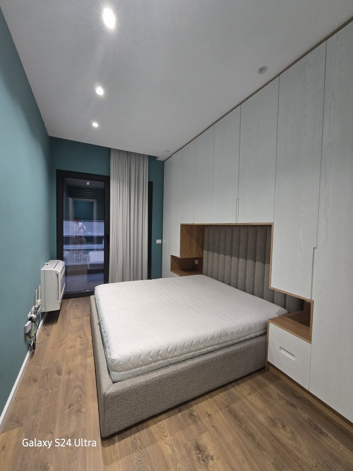 Tirane, jepet me qera apartament 1+1 Kati 6, 70 m² 800 € (Delijorgji)