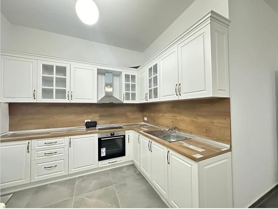 Tirane, jepet me qera apartament 1+1 Kati 7, 76 m² 600 € (Kompleksi Square 21)