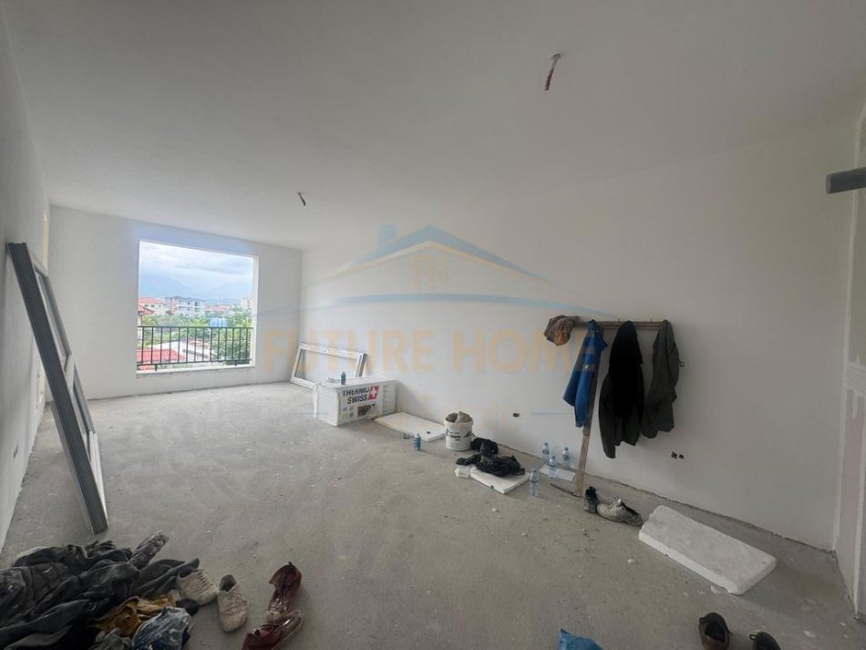 Tirane, shitet apartament 2+1 Kati 1, 98 m² 73.913 € (KAMEZ)