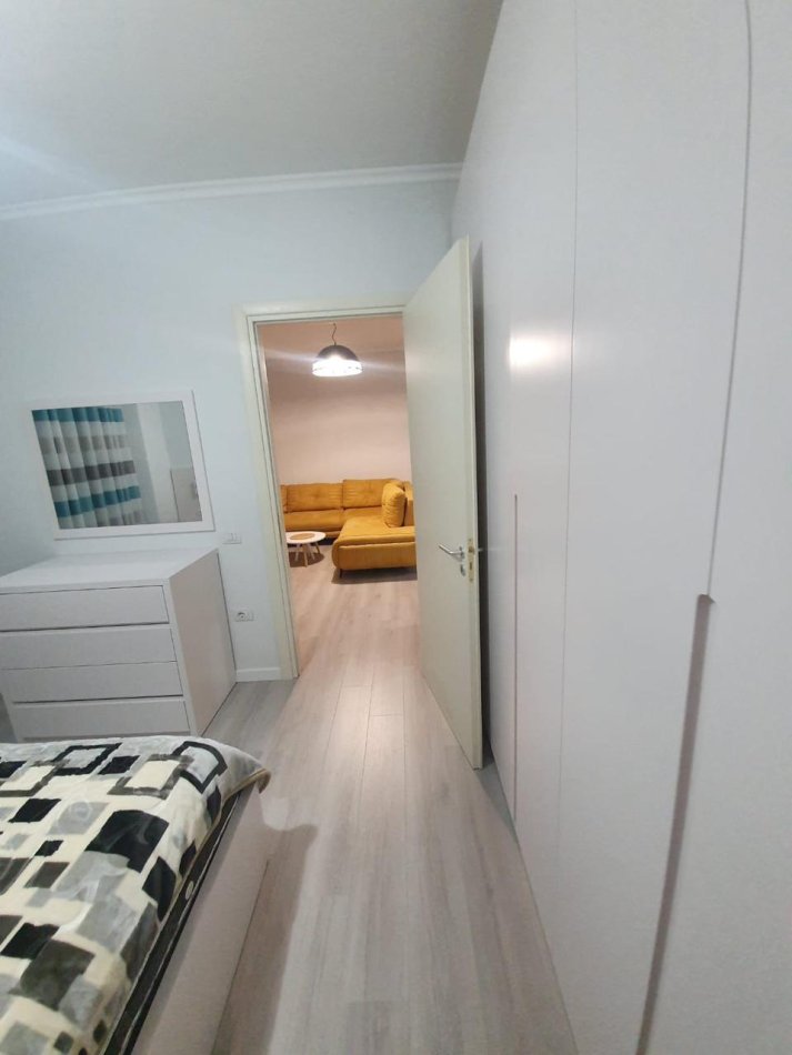 Tirane, jepet me qera apartament 1+1 , 60 m² 600 € 