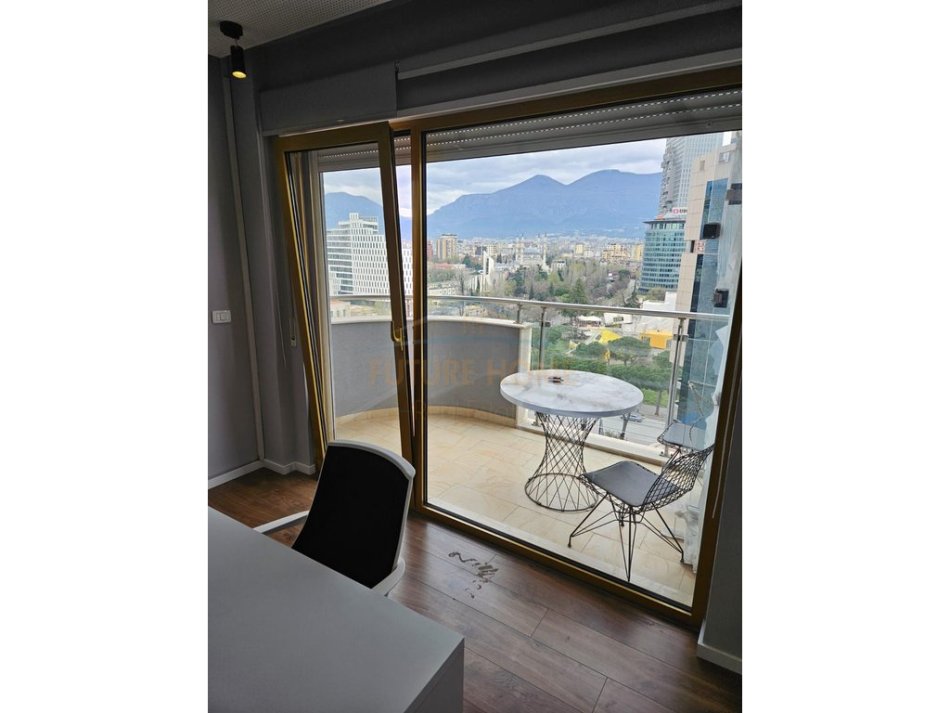 Tirane, jepet me qera apartament 3+1 Kati 11, 167 m² 300.000 € 