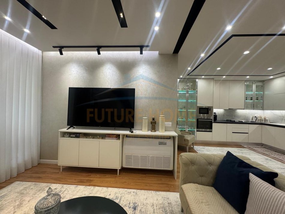 Tirane, shitet 3+1 Kati 4, 131 m² 290.000 € (ISH FUSHA AVIACIONIT)
