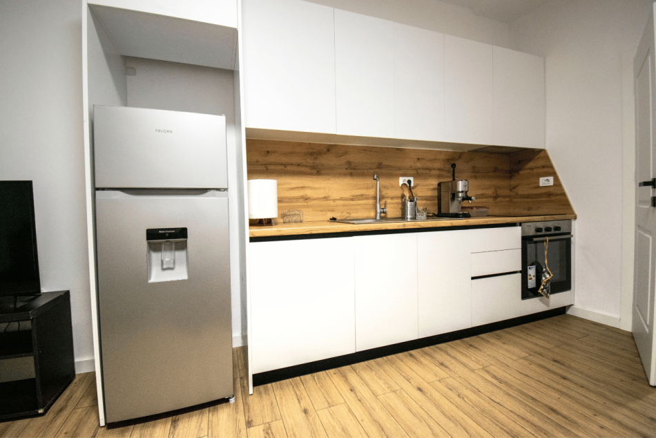 Tirane, shitet apartament 1+1+Ballkon Kati 3, 84 m² 141.000 € (Rruga Irfan Tomini, prane Rruges Fadil Bodinaku)
