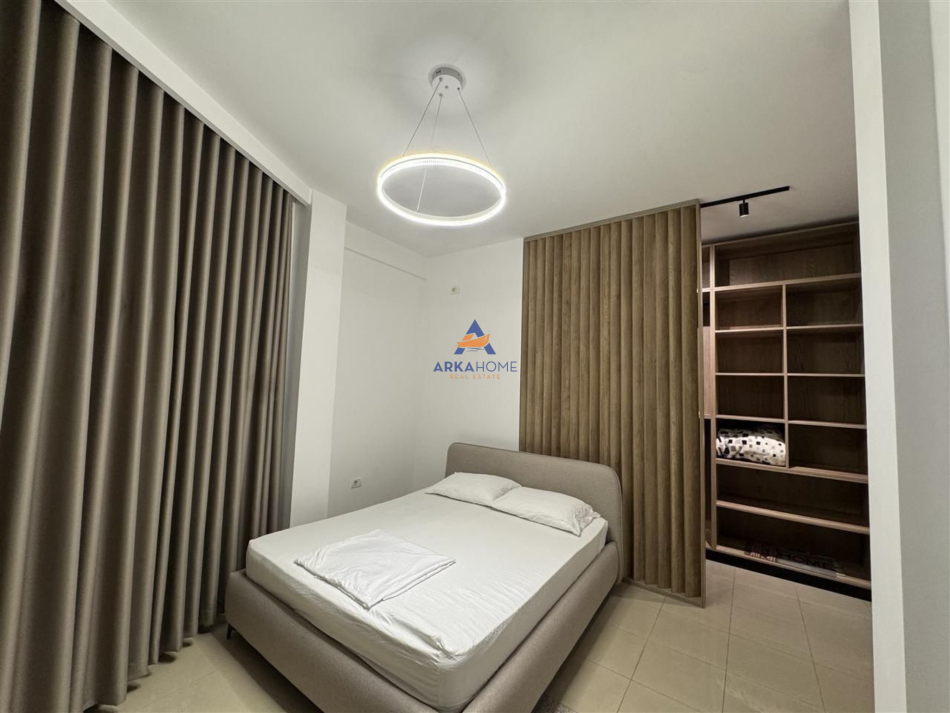 Tirane, jepet me qera apartament 1+1 Kati 2, 500 €