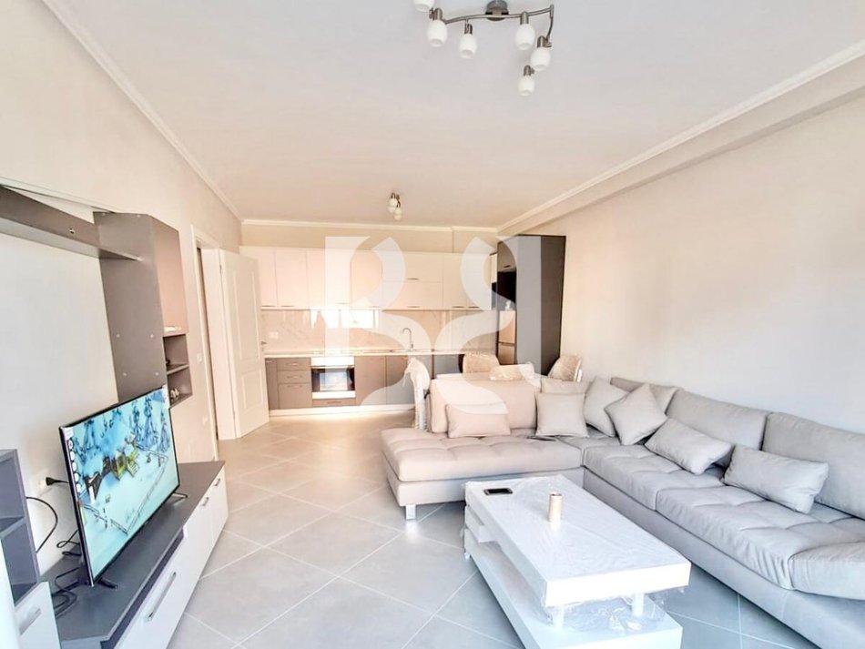 Tirane, jepet me qera apartament 2+1 Kati 1, 114 m² 550 € (Astir)
