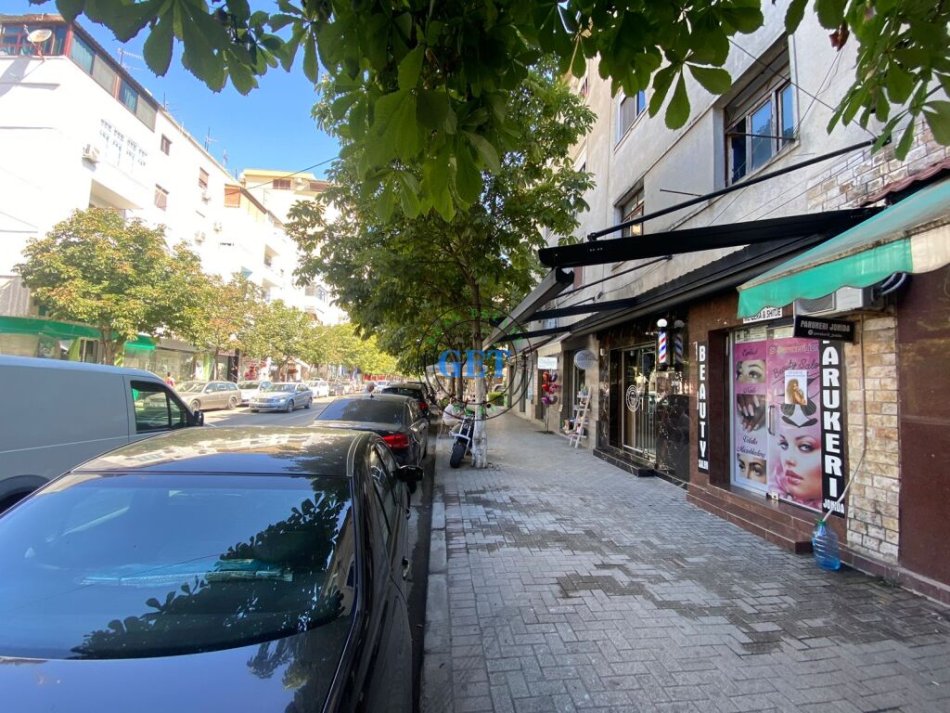 Durres, shitet ambjent biznesi , 33 m² 150.000 € (&quot;Shkolles 2 Gjelat&quot;, Durres)