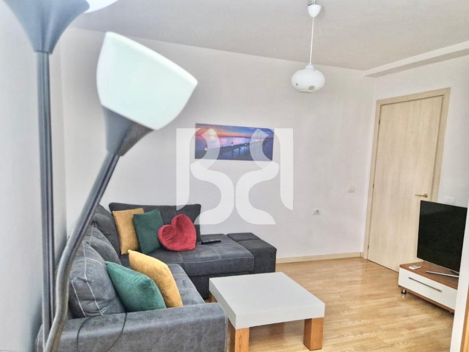 Tirane, jepet me qera apartament 1+1 Kati 1, 68 m² 500 € (Don Bosko)