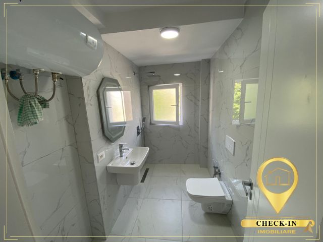 Tirane, shitet apartament 2+1+Ballkon Kati 3, 70 m² 160,000 € (Gjykata e Rrethi, Ekspozita)