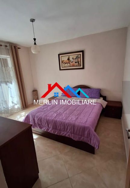 Tirane, jepet me qera apartament 1+1+Ballkon Kati 1, 53 m² 450 € (RRUGA E DIBRES)
