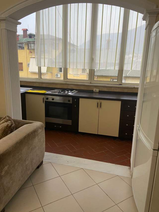 Tirane, shitet apartament 1+1 Kati 2, 84 m² 71.400 Euro (Linze)