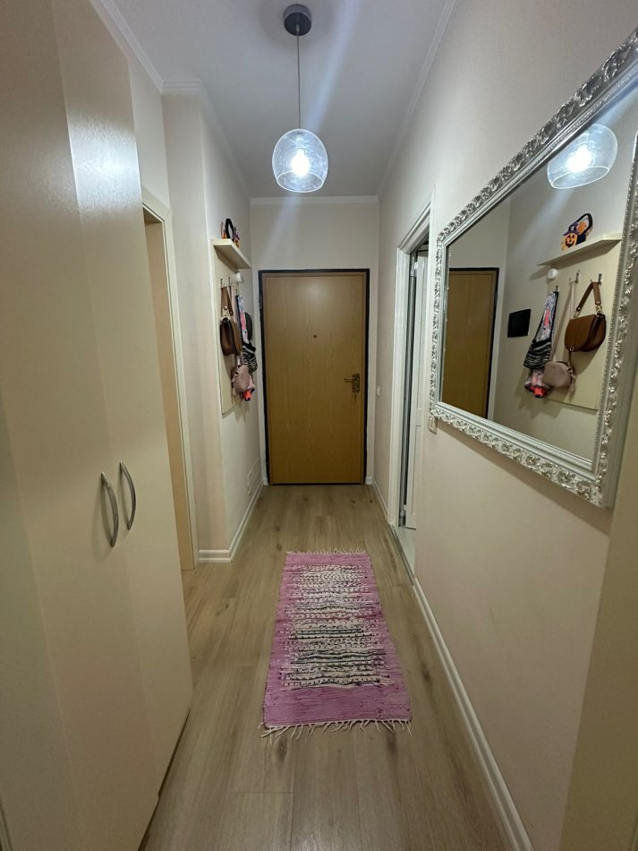 Tirane, shitet apartament 1+1+Ballkon Kati 3, 62 m² 83.000 € (Pallatet CABEJ)