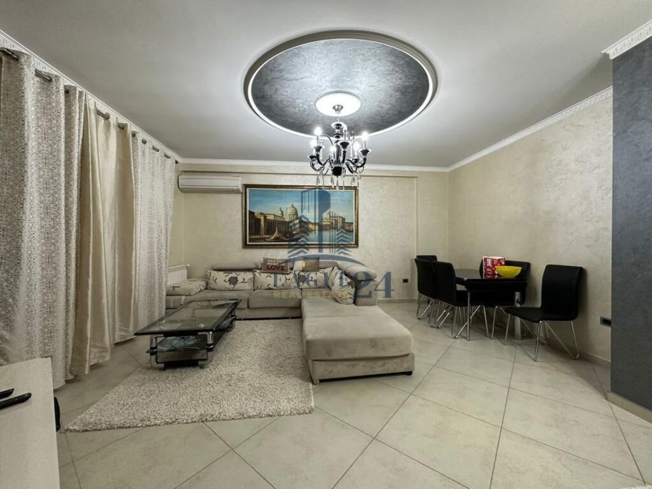 Shitet Apartament 3+1 ne Fresk totalisht i kompletuar
