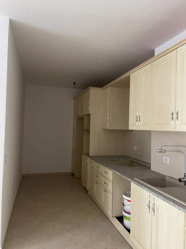 Tirane, shitet apartament 1+1+BLK Kati 1, 86 m² 90.000 Euro