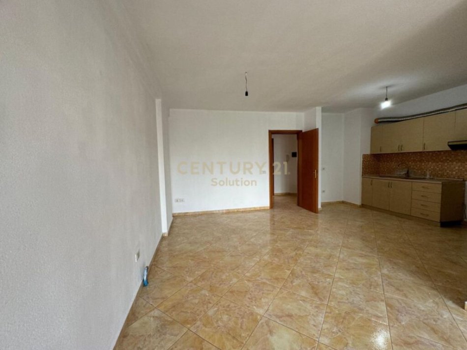 Tirane, shitet apartament 2+1 Kati 2, 104 m²  ÇMIM I ARSYESHEM (ne Misto Mame, rruga Besim Alla)