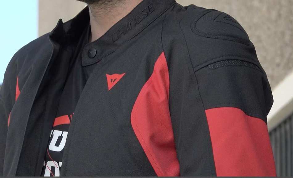 Xhup Dainese oferte 195euro