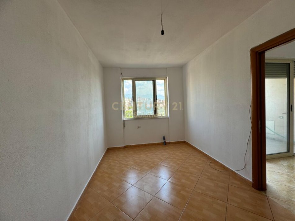 Tirane, shitet apartament 2+1 Kati 2, 104 m²  ÇMIM I ARSYESHEM (ne Misto Mame, rruga Besim Alla)