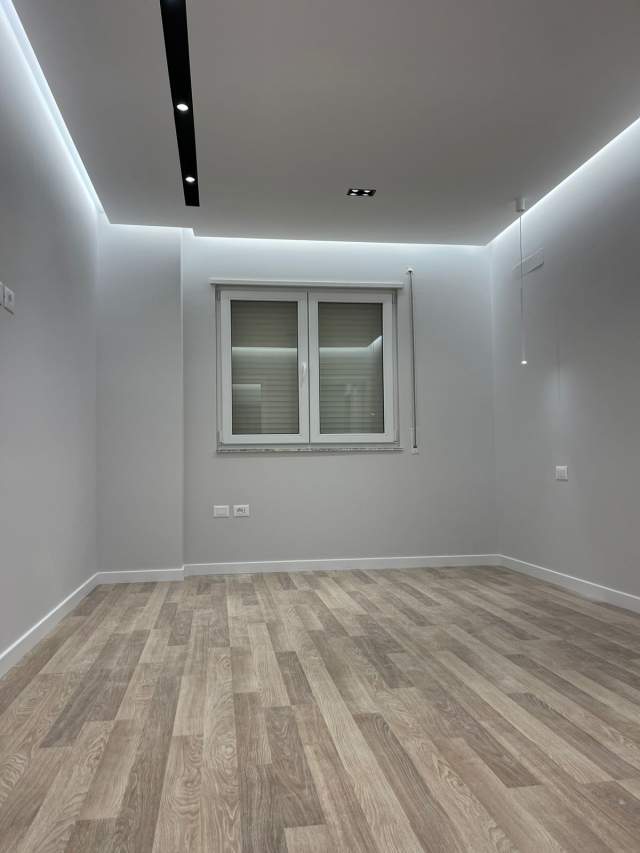 Tirane, jap me qera apartament 2+1+BLK Kati 8, 108 m² 350 Euro (Astir)