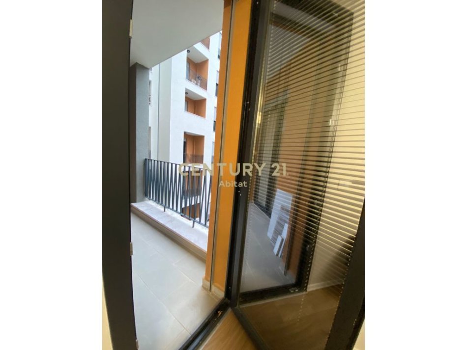 Tirane, jepet me qera 450Euro/Muaj apartament 1+1 Kati 7, (Kompleksi Zirkon (prane QSUT))