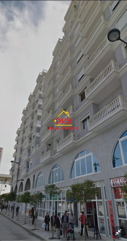 Vlore, shitet apartament 1+1 Kati 8, 93 m² 139.500 € (Rruga Ismail Qemali)